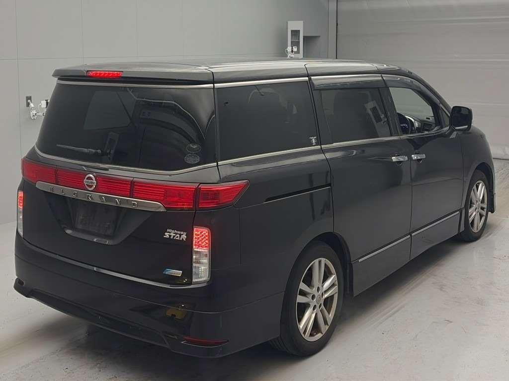 2013 Nissan Elgrand