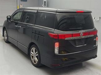 2013 Nissan Elgrand - Thumbnail
