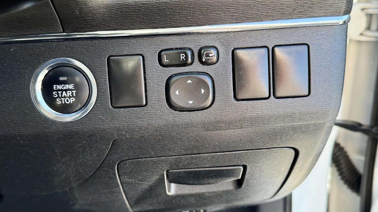 2012 Toyota Avensis