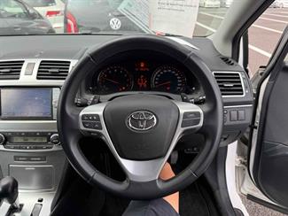 2012 Toyota Avensis - Thumbnail