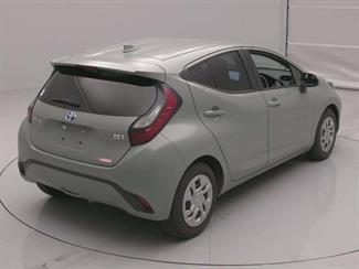 2022 Toyota Aqua - Thumbnail