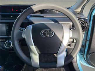 2016 Toyota Aqua - Thumbnail