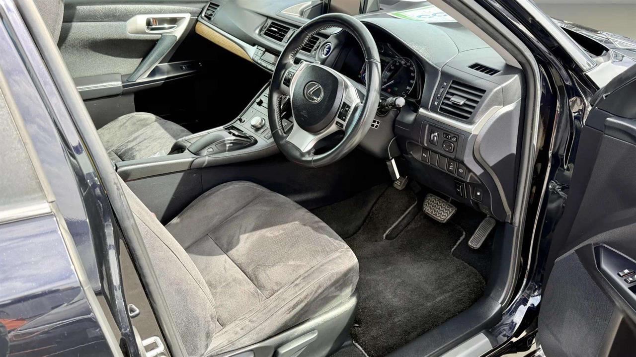 2012 Lexus CT200H