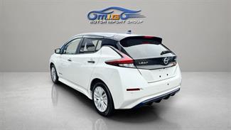 2020 Nissan Leaf - Thumbnail