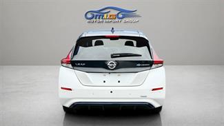 2020 Nissan Leaf - Thumbnail