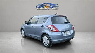 2015 Suzuki Swift - Thumbnail