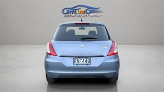 2015 Suzuki Swift - Thumbnail