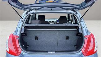 2015 Suzuki Swift - Thumbnail