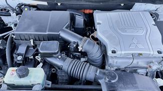 2013 Mitsubishi Outlander - Thumbnail