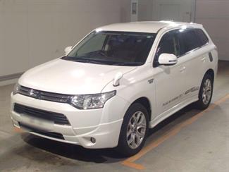 2013 Mitsubishi Outlander - Thumbnail
