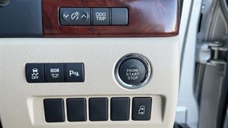 2009 Toyota Vellfire - Thumbnail