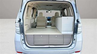 2009 Toyota Vellfire - Thumbnail