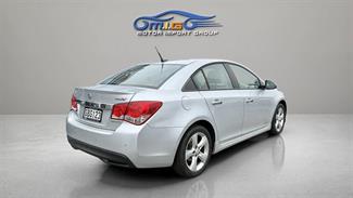 2011 Holden Cruze - Thumbnail
