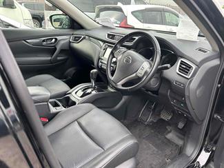 2015 Nissan X-Trail - Thumbnail
