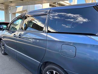 2016 Toyota Estima - Thumbnail