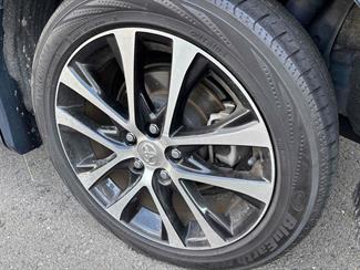 2016 Toyota Estima - Thumbnail