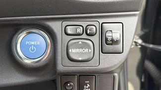 2012 Toyota Aqua - Thumbnail