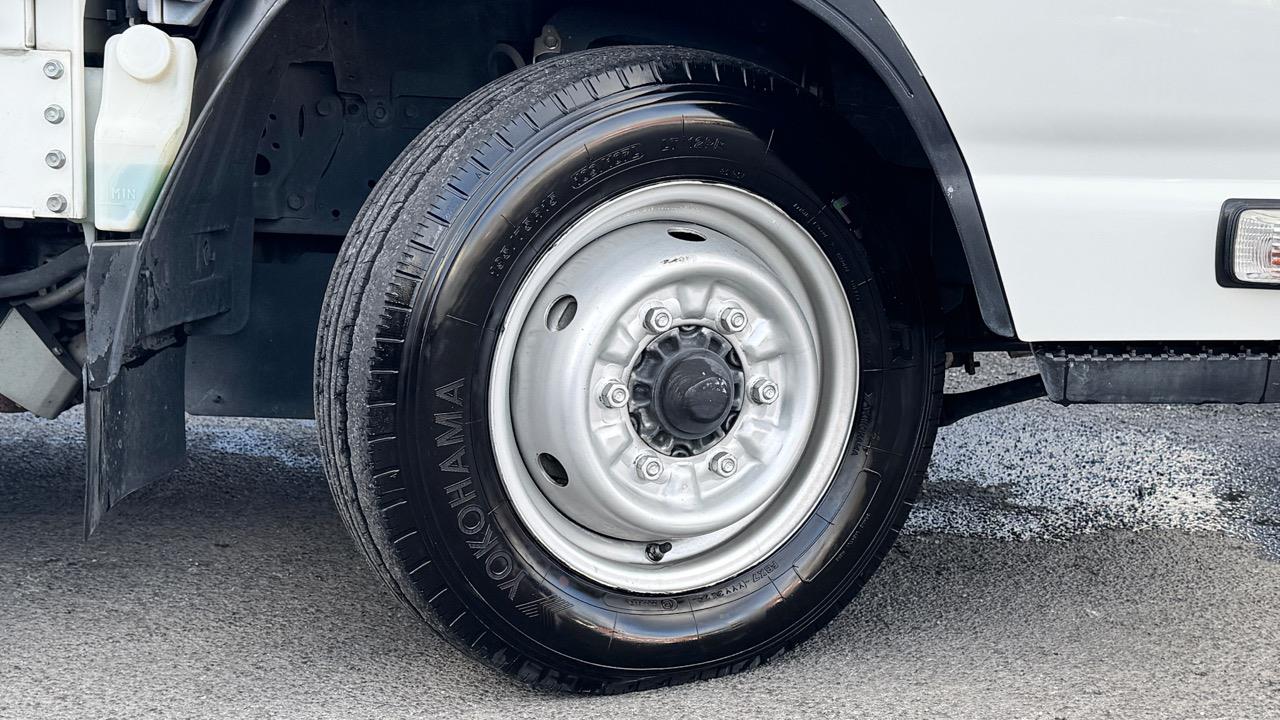 2019 Isuzu ELF