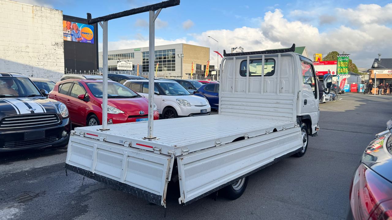 2019 Isuzu ELF