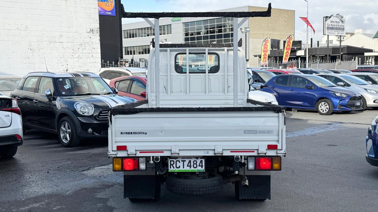 2019 Isuzu ELF