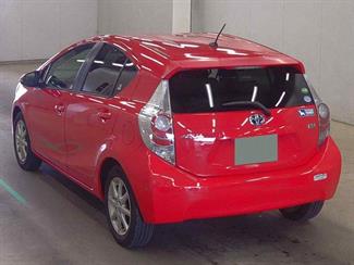 2013 Toyota Aqua - Thumbnail