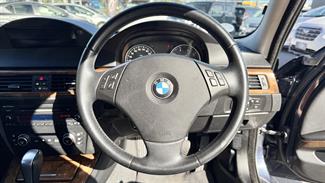 2009 BMW 320i - Thumbnail