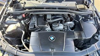 2009 BMW 320i - Thumbnail