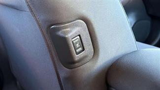 2022 Nissan Leaf - Thumbnail