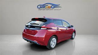 2022 Nissan Leaf - Thumbnail