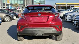 2019 Toyota C-HR - Thumbnail