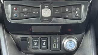 2020 Nissan Leaf - Thumbnail