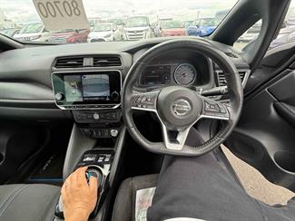 2020 Nissan Leaf - Thumbnail