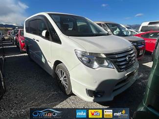 2014 Nissan Serena - Thumbnail