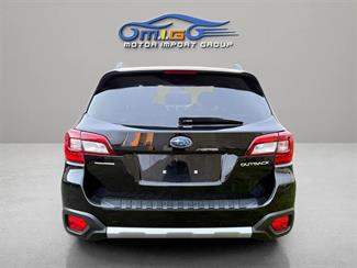 2015 Subaru Outback - Thumbnail
