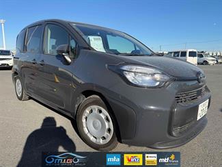 2023 Toyota Sienta - Thumbnail