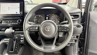 2023 Toyota Sienta - Thumbnail