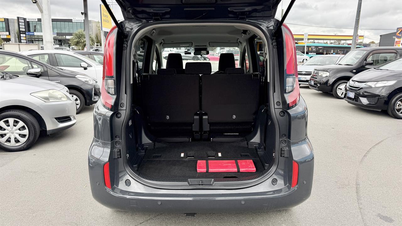 2023 Toyota Sienta