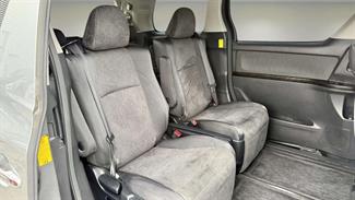 2013 Toyota Alphard - Thumbnail