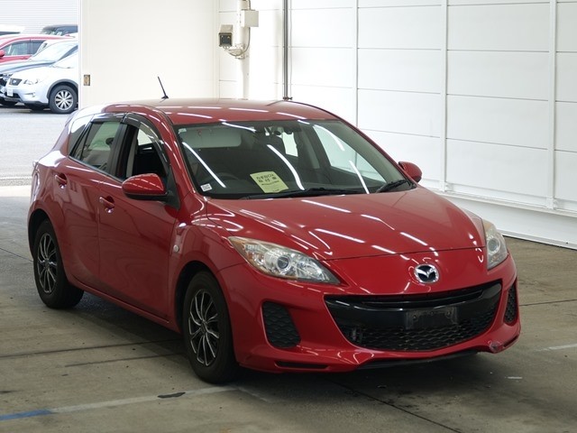 2013 Mazda Axela