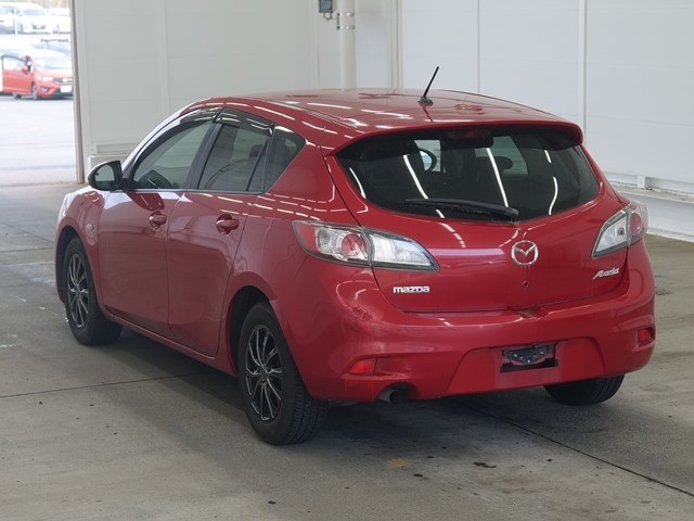 2013 Mazda Axela