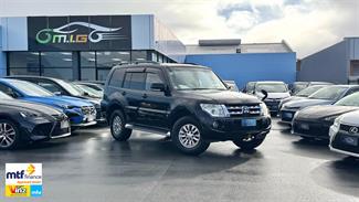 2013 Mitsubishi Pajero