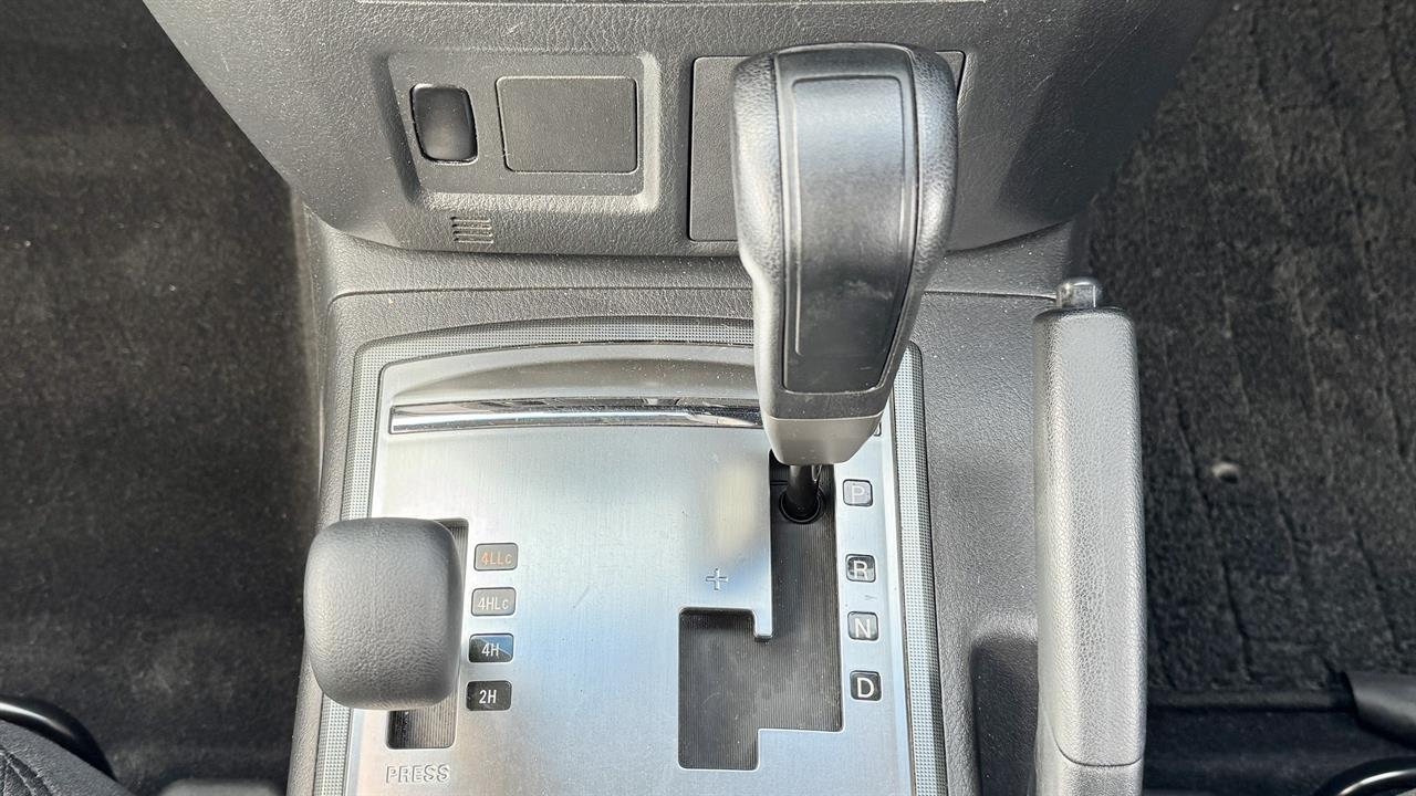 2013 Mitsubishi Pajero