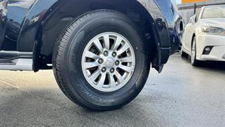 2013 Mitsubishi Pajero - Thumbnail