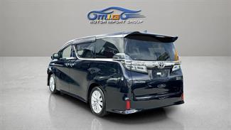 2018 Toyota Vellfire - Thumbnail