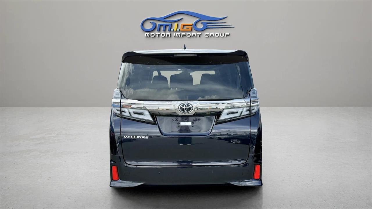 2018 Toyota Vellfire