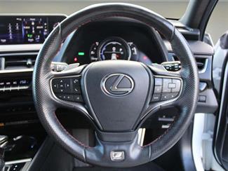 2019 Lexus UX250H - Thumbnail