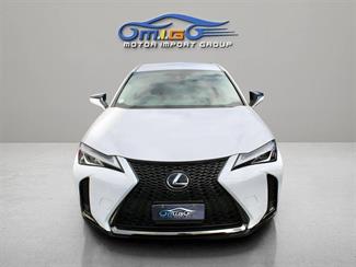 2019 Lexus UX250H - Thumbnail