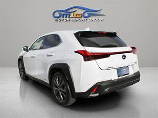 2019 Lexus UX250H - Thumbnail