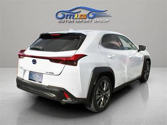 2019 Lexus UX250H - Thumbnail