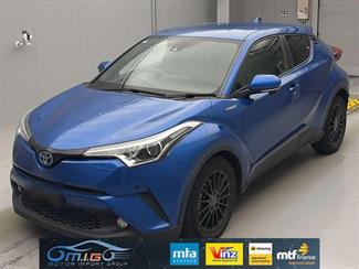 2017 Toyota C-HR - Thumbnail